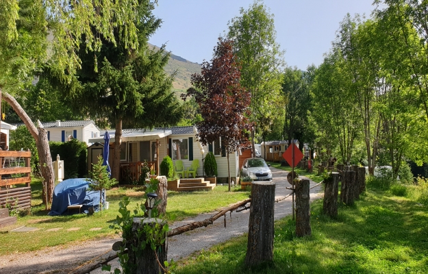 Nouveau prix ! Pyrénées, camping montagne à la vente