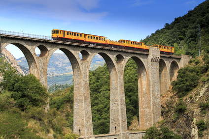 train jaune